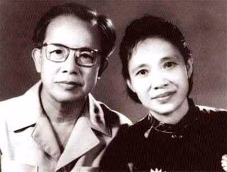 Chủ tịch Quốc hội - Trung tướng Lê Quang Đạo và phu nhân - nhà văn Nguyệt Tú.