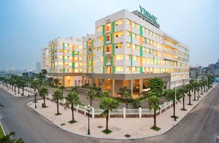 Chủ tịch Hội đồng quản trị Vingroup Phạm Nhật Vượng: Người lữ hành lặng lẽ ảnh 1