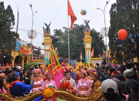 Về hội làng Giang Xá tưởng nhớ vị Hoàng đế đầu tiên của nước Việt ảnh 2