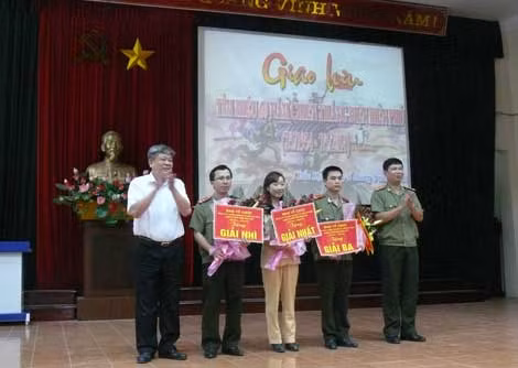 Công an Bắc Kạn: Giao lưu Tuyên truyền kỷ niệm 60 năm Chiến thắng Điện Biên Phủ ảnh 1