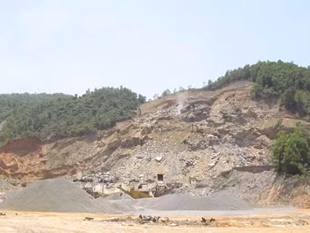Đà Nẵng: Một ngày 2 vụ tai nạn lao động làm 2 người chết và bị thương ảnh 1