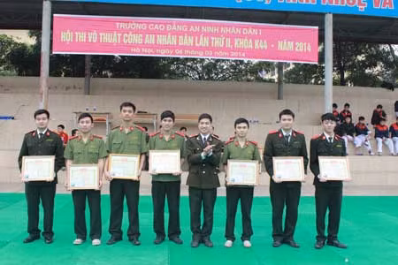Trường Cao đẳng ANND I tổ chức Hội thi võ thuật CAND ảnh 2