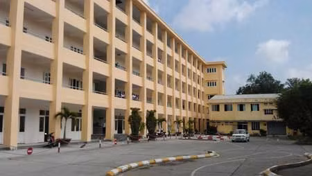 Về những sai phạm tại trường Trung Cấp GTVT Miền Nam: Tạm đình chỉ công tác lãnh đạo trung tâm đào tạo lái xe ảnh 1