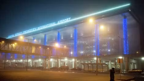 Ukraine: Sân bay Donetsk nối lại hoạt động ảnh 1
