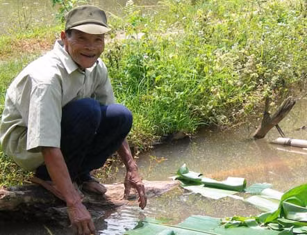 Pả May giúp bà con Vân Kiều xoá đói giảm nghèo ảnh 1