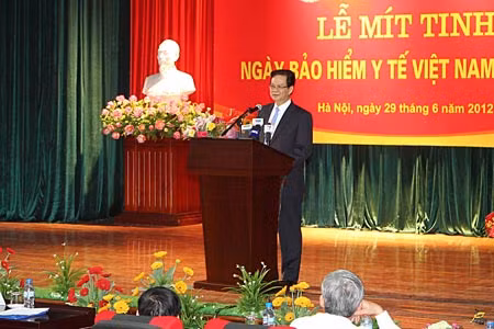 Thực hiện có hiệu quả bảo hiểm y tế toàn dân ảnh 1