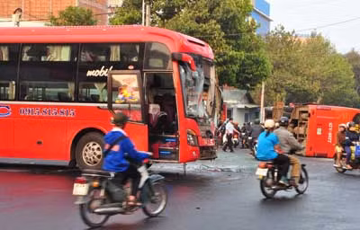 Hành khách không phó mặc sinh mệnh mình cho tài xế ảnh 2