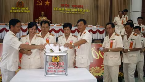 Hội nghị giao ước thi đua vì ANTQ Công an các tỉnh, thành ảnh 2