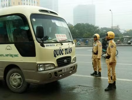 Hà Nội mở cao điểm xử lý xe khách vi phạm ảnh 1