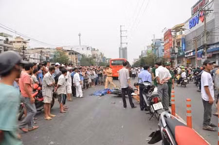 TP HCM: TNGT dưới cầu vượt thép Cây Gõ, nữ sinh viên tử vong ảnh 1