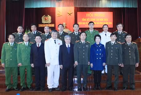 Thứ trưởng Thường trực Bộ Công an Đặng Văn Hiếu: Chủ động trên mọi mặt công tác, đảm bảo tốt an ninh, trật tự ảnh 1