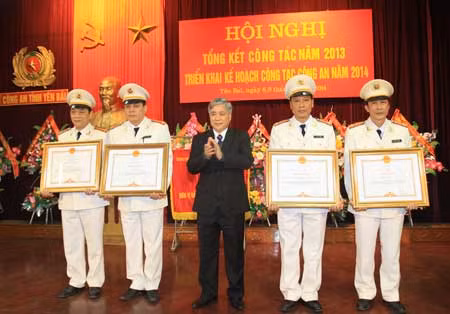 Thứ trưởng Thường trực Bộ Công an Đặng Văn Hiếu: Chủ động trên mọi mặt công tác, đảm bảo tốt an ninh, trật tự ảnh 3