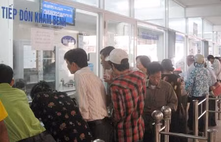 Bất cập giá viện phí tăng nơi thấp, nơi cao ảnh 1