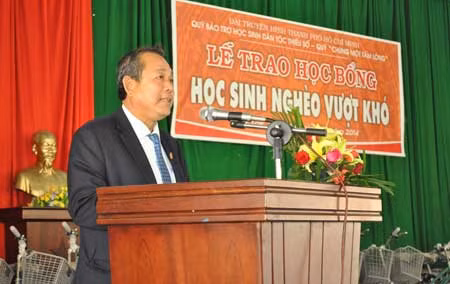 Trao xe đạp cho học sinh nghèo Đắk Lắk ảnh 2