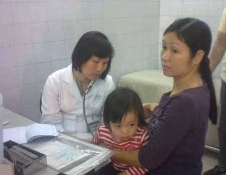 Cần đề phòng cho trẻ trước diễn biến khó lường của dịch sởi ảnh 1