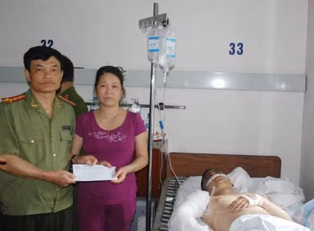 Ủng hộ 5 triệu đồng cho Trung uý Dương Vũ Hoàng ảnh 1