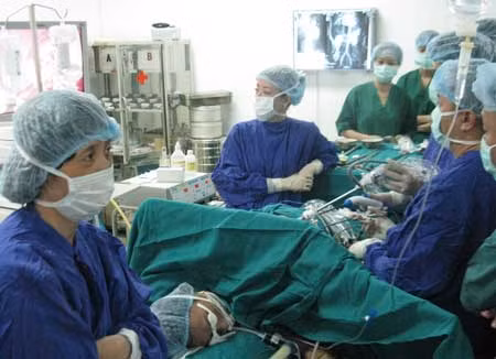 Tăng viện phí và các tác động đến người dân ảnh 1