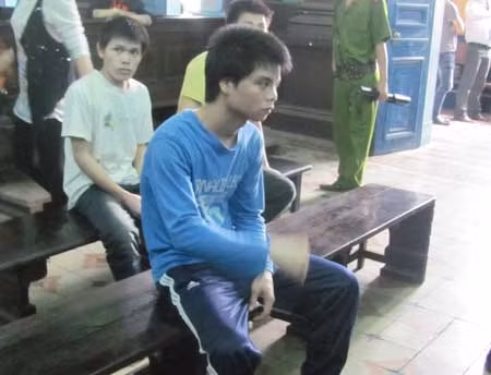 Tử hình kẻ bênh nữ tiếp viên, chém chết khách ảnh 1