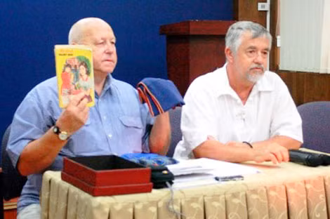 Derrill de Heer (trái) và Laurens Wildeboer trong chuyến trở lại Việt Nam.