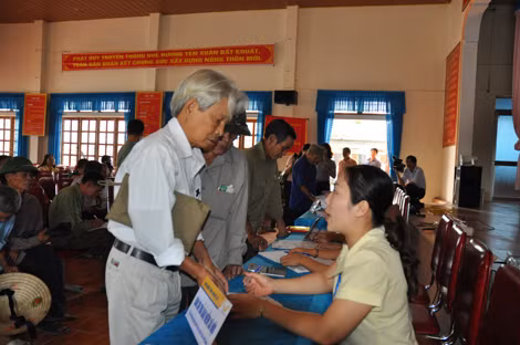 Lương hưu là tiền đóng bảo hiểm để người lao động dưỡng già không thể cắt dù bị đi tù.
