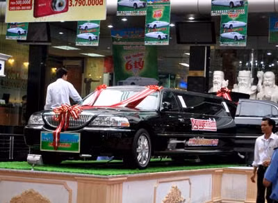 Siêu thị Nguyễn Kim - Tràng Thi khuyến mãi mùa World Cup.