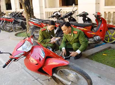 Giám định tang vật để trả lại cho người bị mất.