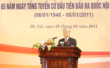 Chủ tịch Quốc hội Nguyễn Phú Trọng đọc diễn văn tại Lễ kỷ niệm. Ảnh: TTXVN.