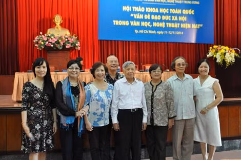 Đảng, Nhà nước, đội ngũ làm công tác lý luận phê bình đồng hành cùng văn nghệ sĩ ảnh 1
