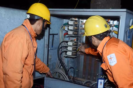 Giá điện có thể tăng khoảng 10% ảnh 1
