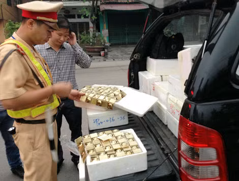 Tăng cường công tác chống buôn lậu trong mùa Tết ảnh 1