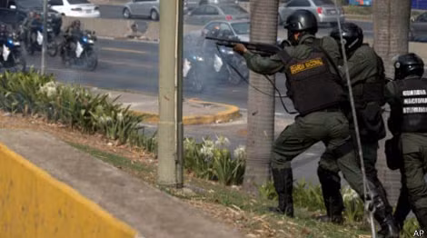 Venezuela: Làn sóng bạo lực mới tại các trường đại học ảnh 1