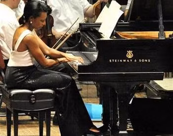 Cựu Ngoại trưởng Mỹ Condoleezza Rice tại buổi biểu diễn gây quỹ từ thiện hồi cuối tháng 7 vừa qua.