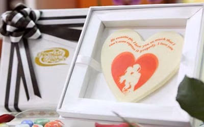Chocolate cho ngày Valentine có giá 300.000đ đang được nhiều người ưa chuộng.