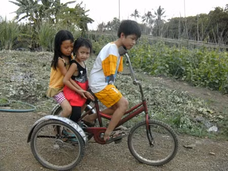 Hồ Hữu Hạnh với những hoạt động thường ngày.