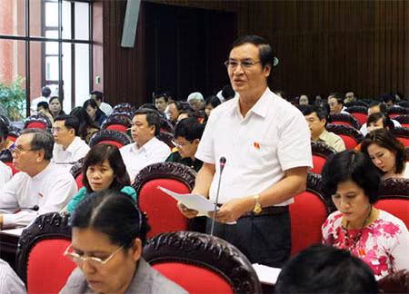 Đại biểu Vũ Xuân Trường (Nam Định) phát biểu trước Quốc hội.