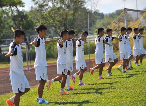 Cầu thủ U.19 sẽ được đẩy lên đá V.League vào năm tới. H.M.
