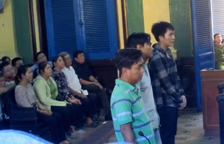 Từ trái sang: Văn Vinh, Thế Vinh và Nhật Quang.