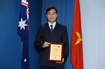 Australia vinh danh một du học sinh là cán bộ Công an Việt Nam ảnh 1