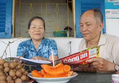 Vợ chồng Anh hùng Nguyễn Đắc Thắng.