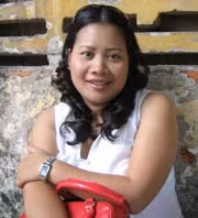 Nhà báo Nguyễn Thu Hà.