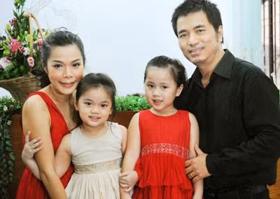 Gia đình ca sỹ Mỹ Lệ.