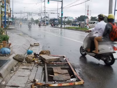 TP HCM: Những "cái bẫy" trên đại lộ Đông - Tây ảnh 1