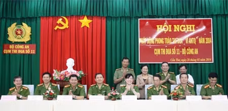 8 Sở Cảnh sát PCCC phát động phong trào thi đua “Vì ANTQ” năm 2014 ảnh 2