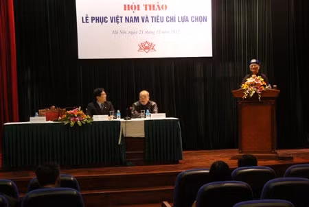 Hy vọng sau những hội thảo thế này, chúng ta sẽ chốt được phương án lễ phục.
