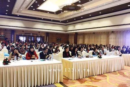 Quang cảnh Hội nghị Quốc tế về dịch thuật và ngôn ngữ tổ chức tại Trung tâm Hội nghị quốc tế - 11 Lê Hồng Phong, Hà Nội ngày 13/12/2013.