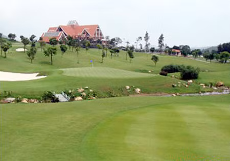 Sân golf Tam Đảo.