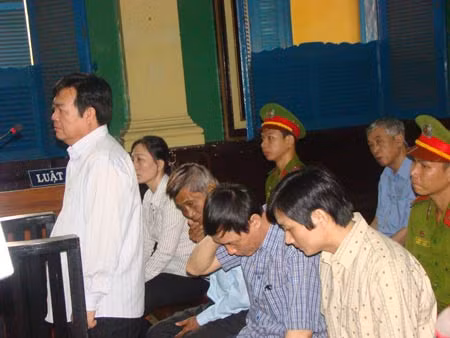 Mở lại phiên tòa phúc thẩm xử nguyên Chủ tịch huyện Hóc Môn ảnh 1