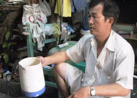 Mưu trí trước mũi súng kẻ cướp tiệm vàng ảnh 2