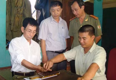 Bắt giữ đối tượng nước ngoài có lệnh truy nã quốc tế ảnh 1