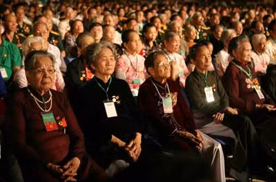Tri ân Anh hùng thời đại Hồ Chí Minh ảnh 2